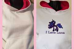 cute-embroidered-horse-hoodie